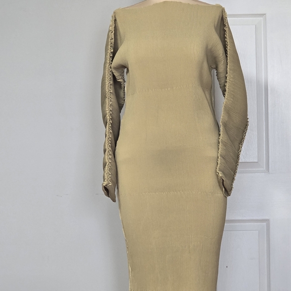 Toteme Mia Vana Ribbed Long-Sleeve Midi Dress, Size S - Picture 3 of 6